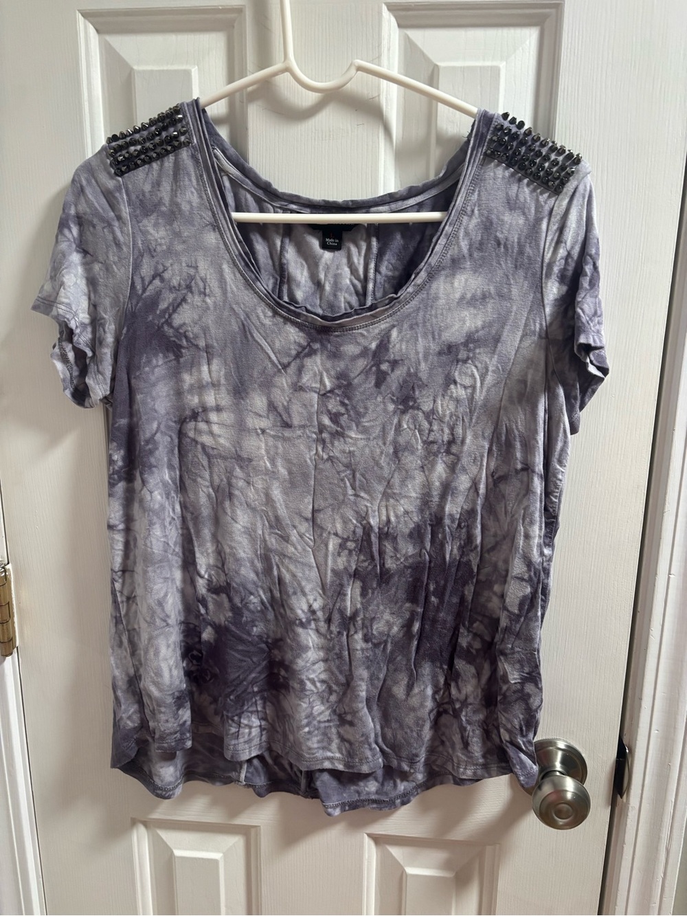 Rock & Republic Gray Tie-Dye Studded Shoulder Short Sleeve Tee large
